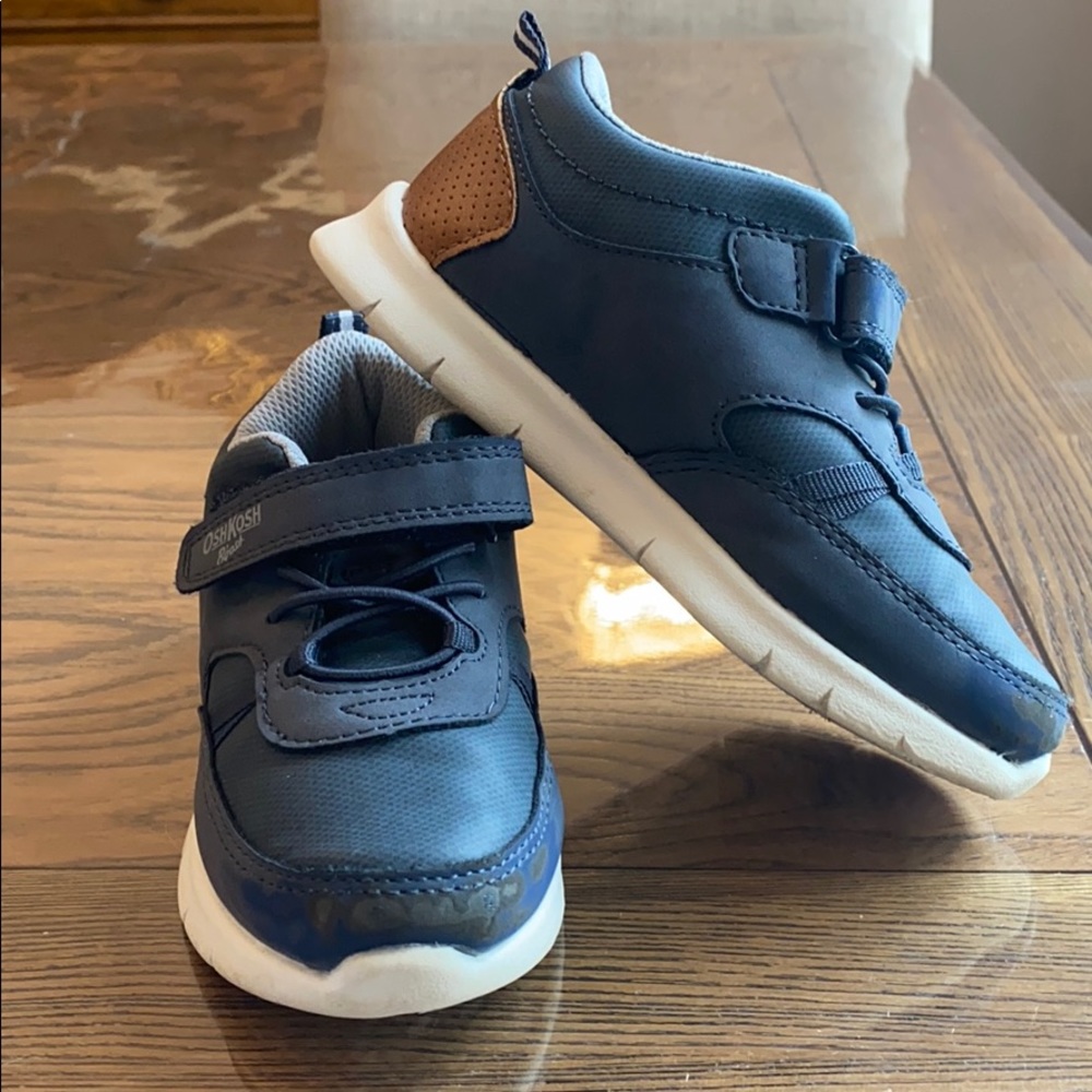OshKosh Navy Toddler Boys Sneakers